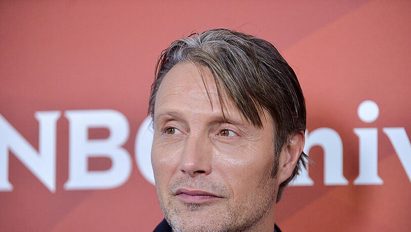 Mads Mikkelsen ohne Locken und Schnurrbart Mads Mikkelsen ohne Locken und Schnurrbart