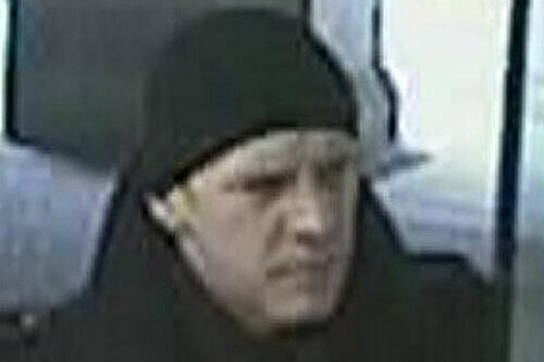 Ein Bild der Überwachungskamera aus der U-Bahn: Diesen Mann sucht die Polizei