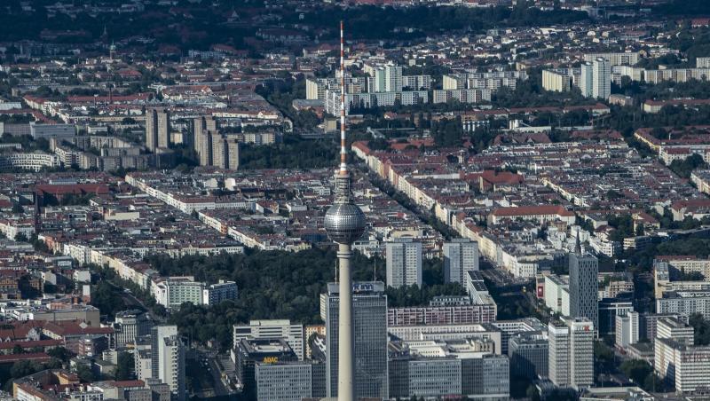 Der Fernsehturm in Berlin.