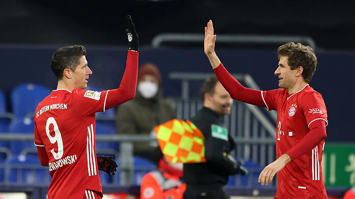 Harmonieren perfekt: Vorbereiter Thomas Müller (r.) und Vollstrecker Robert Lewandowski.