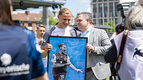 Seine Zeit beim TSV 1860 mag vorbei sein, aber in Zukunft kann sich Fynn Lakenmacher (l.) durchaus vorstellen, wieder in München zu leben.