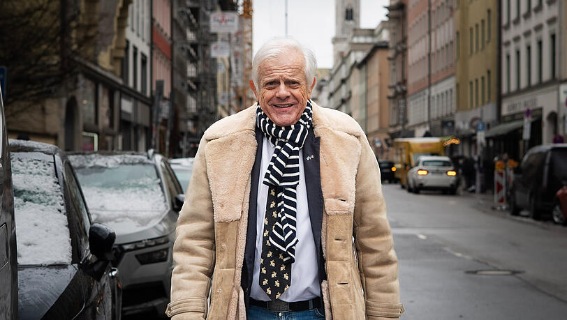 Michael Graeter war &uuml;ber Jahrzehnte eine Ikone unter den Klatschreportern &ndash; und lieferte die Vorlage f&uuml;r Helmut Dietls &bdquo;Kir Royal&ldquo;. Jetzt will der 85-J&auml;hrige mit der M&uuml;nchen Liste in den Stadtrat.