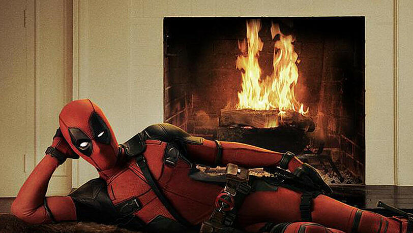 Zum Heulen schön: Dieses Foto von sich im "Deadpool"-Outfit postete Ryan Reynolds auf Twitter Zum Heulen schön: Dieses Foto von sich im "Deadpool"-Outfit postete Ryan Reynolds auf Twitter