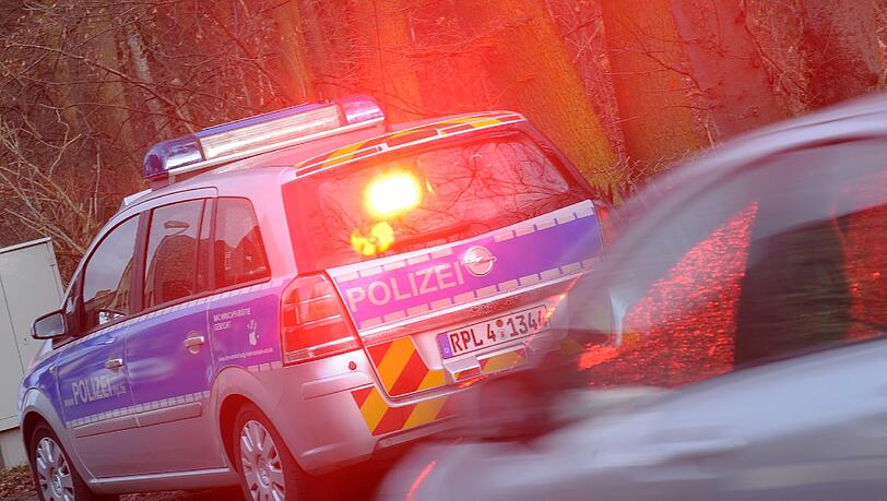 Die Polizei erwischte den notorischen Raser in Begkirchen. Die Polizei erwischte den notorischen Raser in Begkirchen.