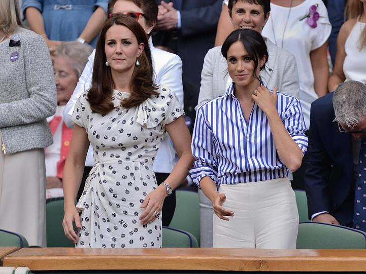 Die britischen Herzoginnen Kate (l) und Meghan wollen gemeinsam das Wimbledon-Finale der Damen anschauen.