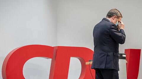 Der CDU-Bundesvorsitzende Armin Laschet. Die CDU muss herbe Verluste verdauen und sucht nach den Landtagswahlen im Südwesten nach einem Ausweg aus der Krise.
