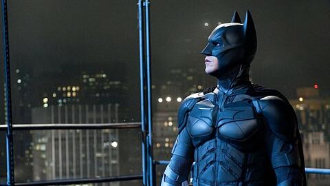 "The Dark Knight Rises": Batman (Christian Bale) befürchtet die Zerstörung Gothams.