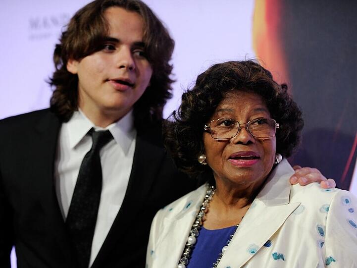Prince und Katherine Jackson auf der Premiere von "Michael Jackson ONE"