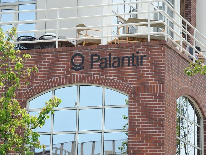 Die geheimnisumwobene Datenfirma Palantir arbeitet mit hohen Verlusten.