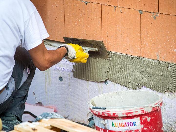 Insgesamt gibt es rund 25.000 offene Stellen im Handwerk.