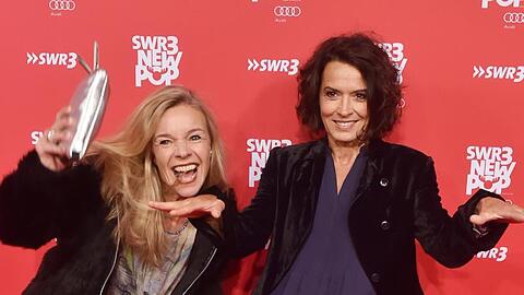 Ulrike Folkerts ist glücklich mit Katharina Schnitzler.