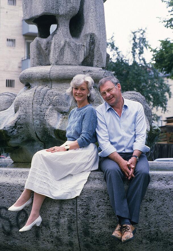 Die Liebe fürs Leben: Rolf Schimpf und Ehefrau und Schauspiel-Kollegin Ilse "Ille" Zielstorff, die im Mai 2015 verstorben ist. Die Liebe fürs Leben: Rolf Schimpf und Ehefrau und Schauspiel-Kollegin Ilse "Ille" Zielstorff, die im Mai 2015 verstorben ist.