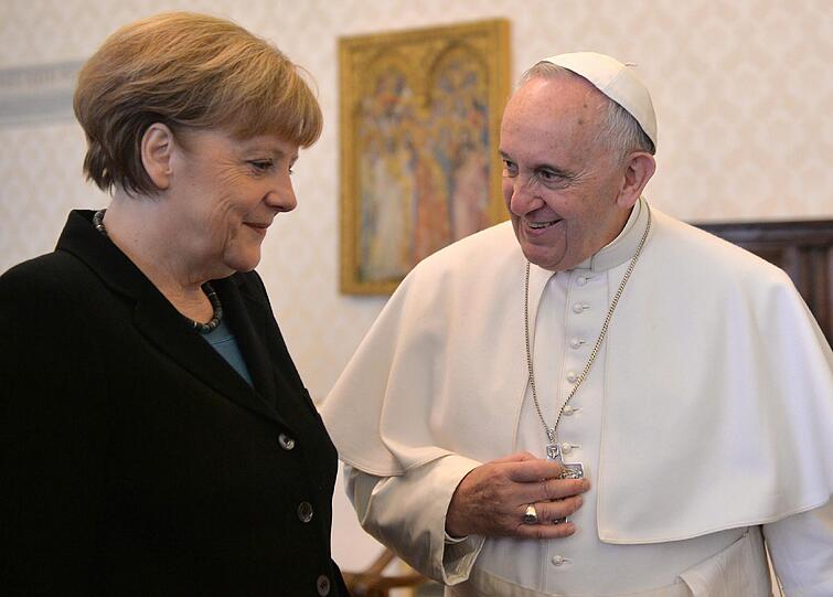 Papst Franziskus empfängt Bundeskanzlerin Angela Merkel zu einer Privataudienz im Vatikan.