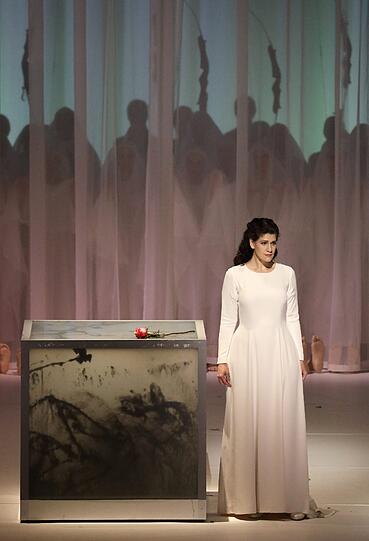Anja Harteros als Elisabeth.