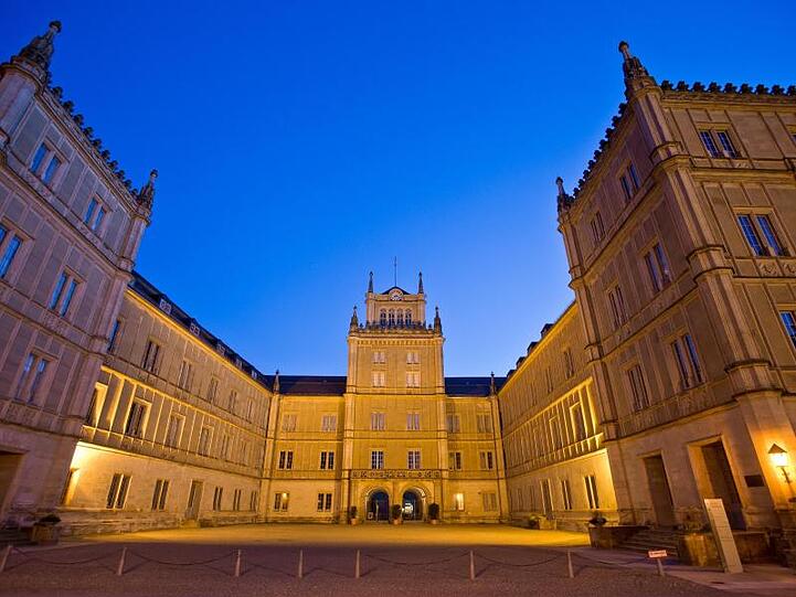 Das Stadthaus am Marktplatz in Coburg. Foto: picture alliance/dpa/Archivbild