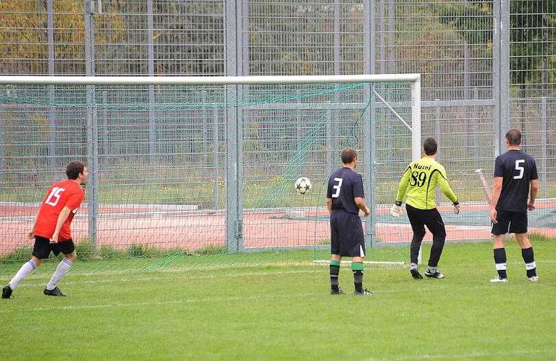 Real Hinterbrühl gegen die Munich Kickers: Die Bilder vom 33. Freizeitkicker-Finale.