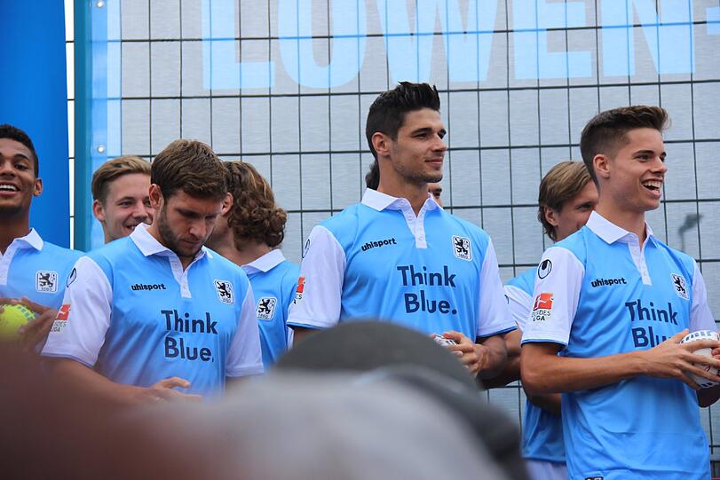 Weitere Bilder von der Präsentation der Zweitliga-Profis vom TSV 1860 München beim Löwen-Fanfest