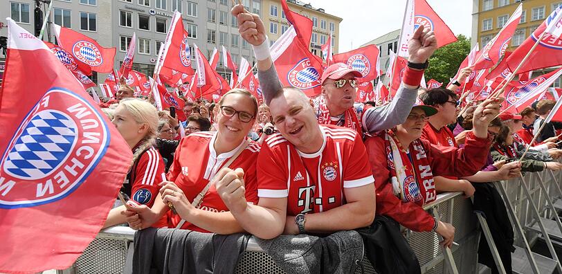 Trotz des verpassten Doubles ließen sich die Fans die Laune nicht verderben.