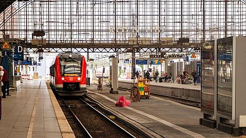 Die Bahnsteige könnten mit dem kommenden 49-Euro-Ticket wieder deutlich voller werden.