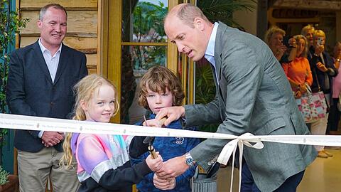 Prinz William mit den neunjährigen Zwillingen Violet und James.