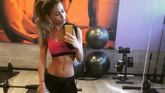 Mario Götzes Freundin Ann-Kathrin Brömmel formt ihren Traumkörper im Fitnessstudio. Mario Götzes Freundin Ann-Kathrin Brömmel formt ihren Traumkörper im Fitnessstudio.