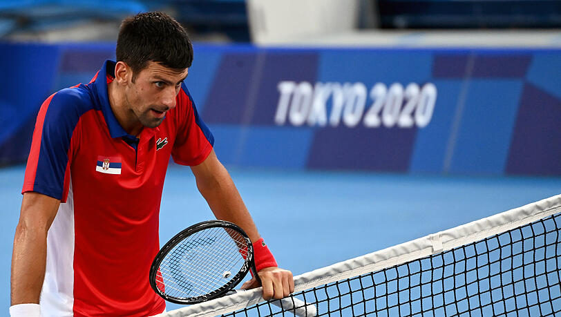 "Er tut alles dafür, die Australian Open spielen zu können", sagt Mats Wilander über Novak Djokovic. "Er tut alles dafür, die Australian Open spielen zu können", sagt Mats Wilander über Novak Djokovic.
