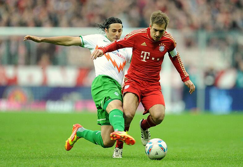 PHILIPP LAHM: Von wegen &bdquo;Lahmsteiger&ldquo;. Der Kapitän, von Heynckes im Training als Sechser ausprobiert, blieb wie immer Dreier, also hinten links. Seine Leistung? Wie fast immer ein solider Dreier. Ohne Glanz, ohne Patzer. Note 3