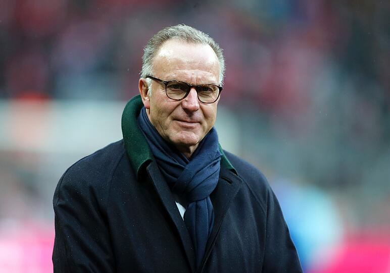 Der FCB-Vorstandsvorsitzende erklärte auf der Weihnachtsfeier, wie die Bayern das Triple im kommenden Jahr gewinnen können.