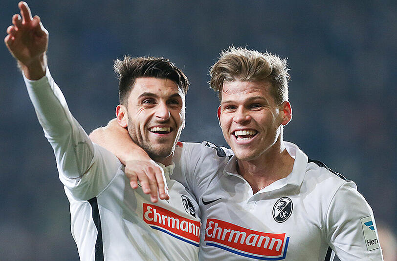 Der SC Freiburg schlägt Bielefeld.