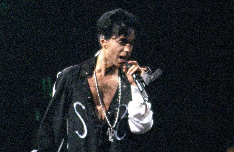 US-Medien zufolge soll Prince vor seinem Tod sehr oft Schmerzmittel genommen haben.