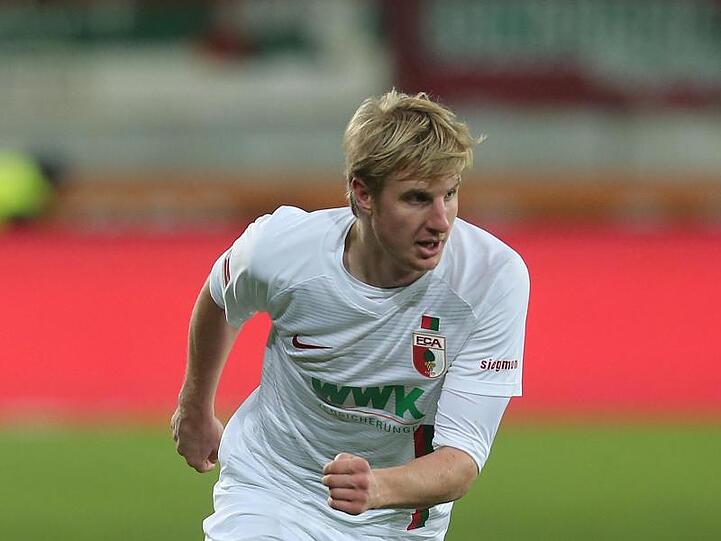Martin Hinteregger am Ball. Foto: Karl-Josef Hildenbrand/Archiv