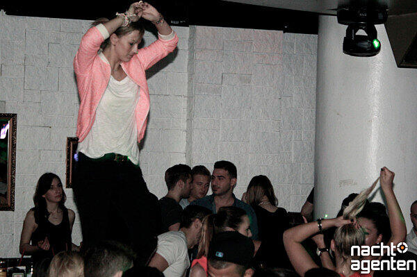 Im Crown's Club war das Motto: miSery - Home of the Stars. DJ Kandee & DJ Remake feierten zusammen mit den Gästen das beste was der amerikanische R'n'B und Hip Hop zu bieten hat. Mehr Bilder unter: href="http://www.nachtagenten.de/gallery/misery-home-of-the-stars.921336.html