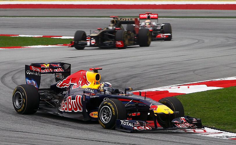 Sebastian Vettel auf der Fahrt zum Sieg in Malaysia.