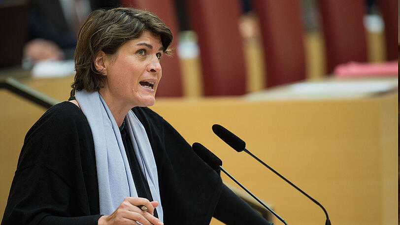 Die fraktionslose Abgeordnete Claudia Stamm.