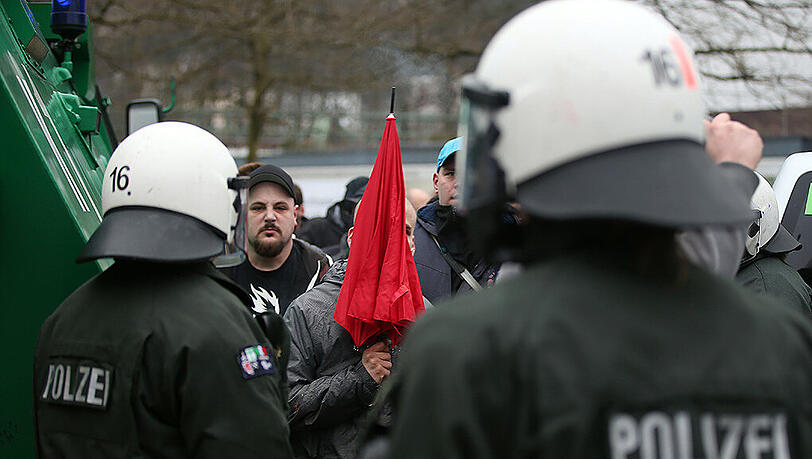 Bei der Bagida-Demo am 16.03. kam es zu insgesamt drei Festnahmen. (Archivbild)