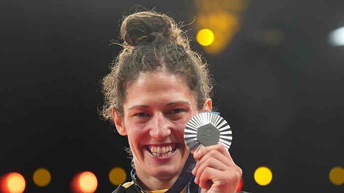 Mit der Silbermedaille um den Hals konnte Miriam Butkereit wieder lächeln.