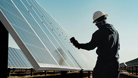 Nachhaltigkeit und Umweltschutz sind auch für Tech-Firmen ein Thema. Aus dieser Solaranlage bezieht ein Apple-Zulieferer Energie.