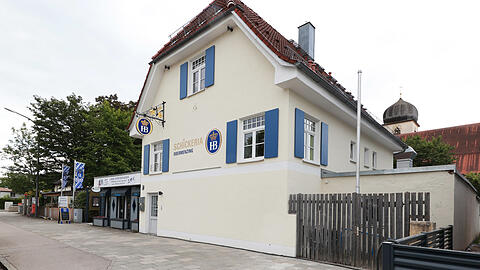 Das Wirtshaus Schickeria in Obermenzing hat sich laut Wirt Thomas Lerchenberger zu einem Treffpunkt entwickelt. Jetzt muss es schließen.