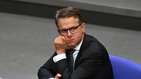 Vorerst ausgebremst scheint Gesundheitsminister Carsten Linnemann bei der Pflege. (Archivfoto)