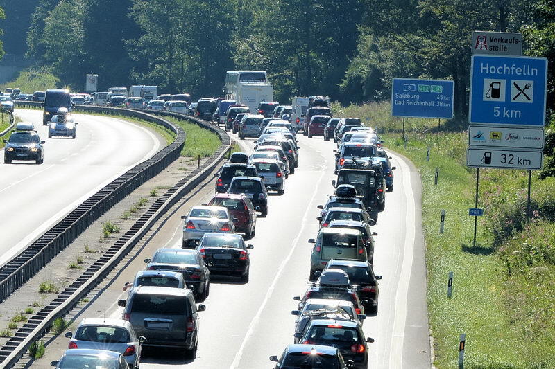 Die Bilder von der Blechlawine auf der A8
