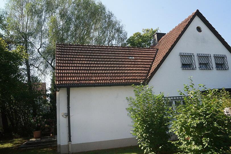Hier verschwinden 33 private Gärten: Bilder von der Abholzaktion in Waldperlach.