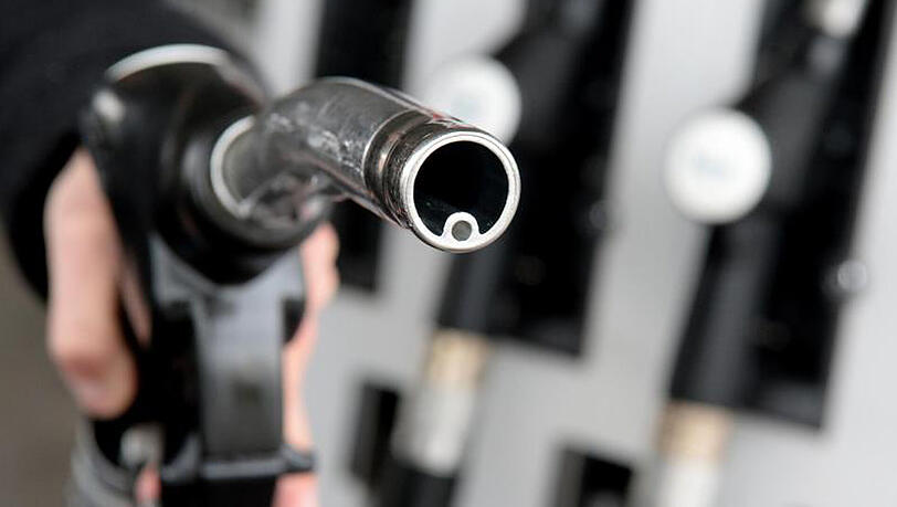 Vor allem Heizöl (plus 21,9 Prozent) und Sprit (6,0 Prozent) waren deutlich teurer als im Vorjahr. Vor allem Heizöl (plus 21,9 Prozent) und Sprit (6,0 Prozent) waren deutlich teurer als im Vorjahr.