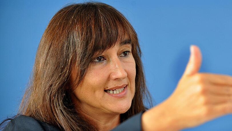 Laut der italienischen Expertin und Abgeordneten Laura Garavini ist Bayern eine Hochburg der 'Ndrangheta', eine kalabrische Mafia-Gruppierung. Die ist "massiv kriminell". Laut der italienischen Expertin und Abgeordneten Laura Garavini ist Bayern eine Hochburg der 'Ndrangheta', eine kalabrische Mafia-Gruppierung. Die ist "massiv kriminell".