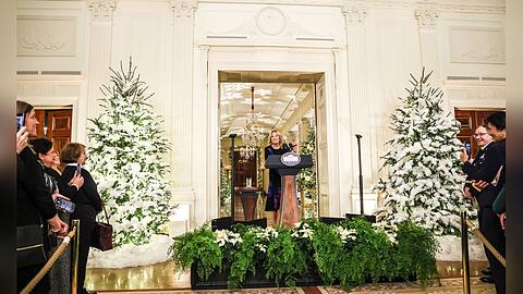 Jill Biden präsentiert ihre Weihnachtsdeko im Weißen Haus.