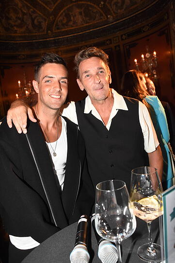 Aaron Keller mit seinem Sohn Mark