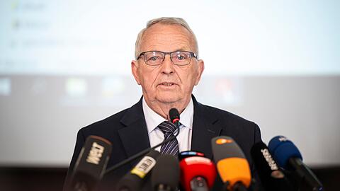 Till Backhaus (SPD), Umweltminister von Mecklenburg-Vorpommern, hat sich oft zum Zustand des in der Ostsee vor Wismar gestrandeten Buckelwals ge&auml;u&szlig;ert.