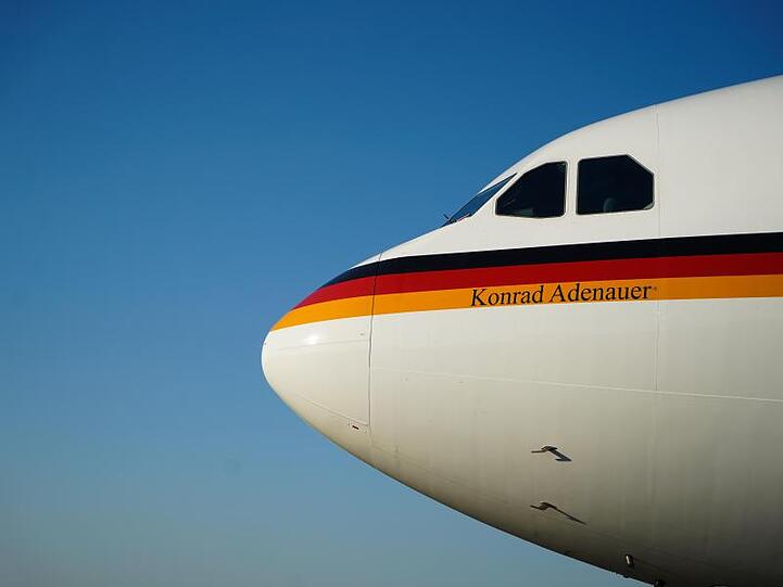 Der Regierungs-Airbus A340 "Konrad Adenauer" nach seiner viermonatigen Generalüberholung.