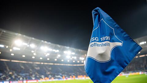 Beim Spiel 1899 Hoffenheim gegen den FC Schaöke 04 kam es zu einem Vorfall auf der Tribüne.