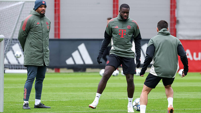 Haben ein gutes Verhältnis: Coach Vincent Kompany und Dayot Upamecano. Haben ein gutes Verhältnis: Coach Vincent Kompany und Dayot Upamecano.