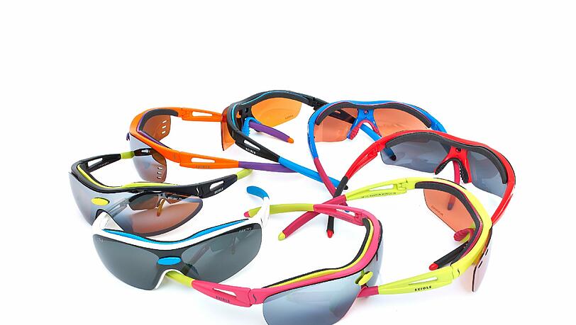 Mit der richtigen Bike-Brille behält man in jeder Situation den Durchblick. Mit der richtigen Bike-Brille behält man in jeder Situation den Durchblick.